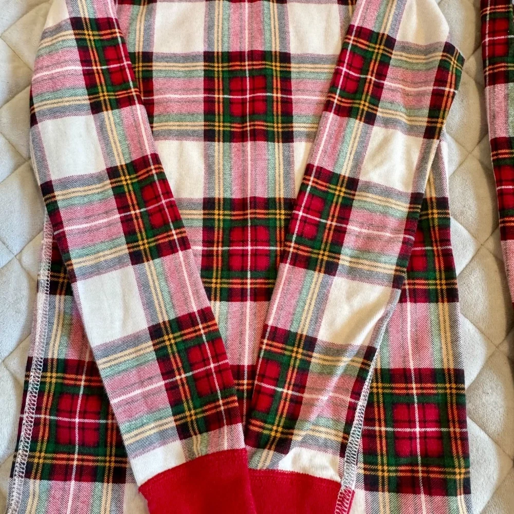 Hanna Andersson Christmas Pajamas - Picture 12 of 15